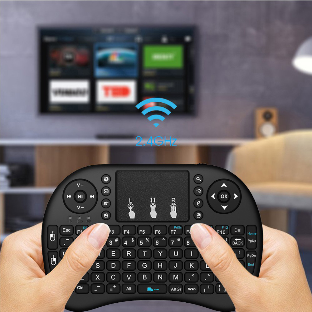 Backlit Mini Wireless Keyboard - Retro Gaming Corps recension och pris
